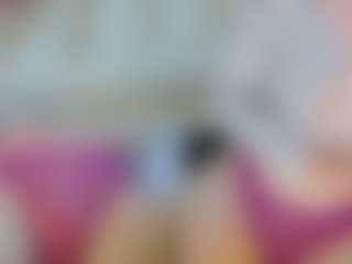 Live cam show with franciefreckle - Petite on Fapmatic.com