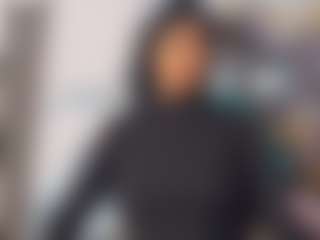 khiara-moretti's Live Sex Cam Show