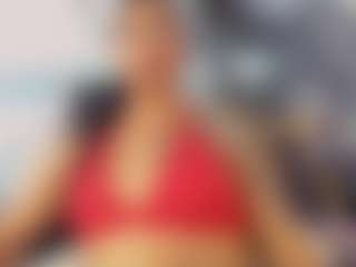 khiara-moretti's Live Sex Cam Show