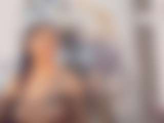 khiara-moretti's Live Sex Cam Show