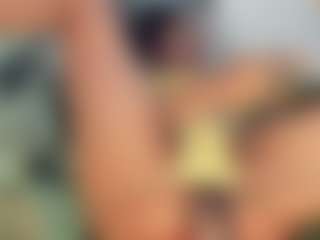 khiara-moretti's Live Sex Cam Show