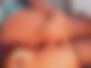 khiara-moretti's Live Sex Cam Show
