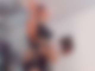 khiara-moretti's Live Sex Cam Show