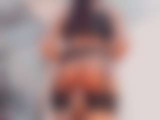 khiara-moretti's Live Sex Cam Show