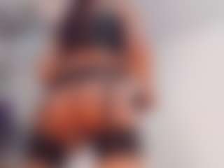 khiara-moretti's Live Sex Cam Show