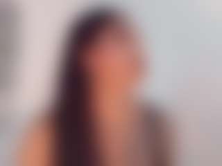khiara-moretti's Live Sex Cam Show