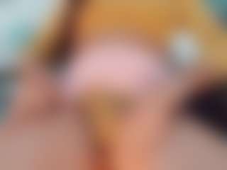 khiara-moretti's Live Sex Cam Show
