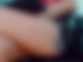 khiara-moretti's Live Sex Cam Show