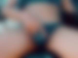 Live cam show with khiara-moretti - Brown Eyes on livesuperchat.net