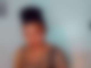 Live cam show with khiara-moretti - Tease on LiveSexCams6