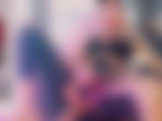 khiara-moretti's Live Sex Cam Show