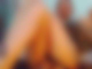 khiara-moretti's Live Sex Cam Show