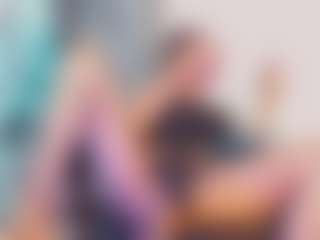 khiara-moretti's Live Sex Cam Show