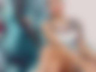khiara-moretti's Live Sex Cam Show