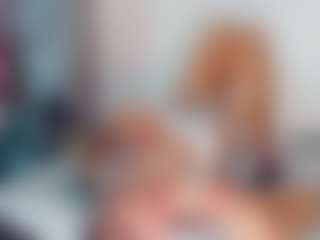 khiara-moretti's Live Sex Cam Show