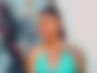 Live cam show with khiara-moretti - Average on sexylive.show