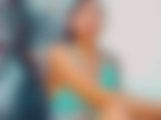 khiara-moretti's Live Sex Cam Show