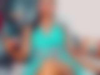 khiara-moretti's Live Sex Cam Show