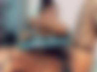 khiara-moretti's Live Sex Cam Show