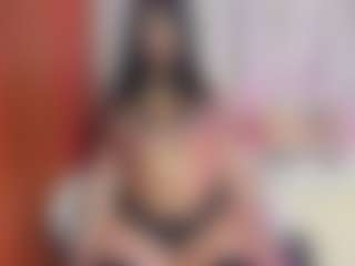Live cam show with Lilith-Salvatoree - Petite on Camsoda