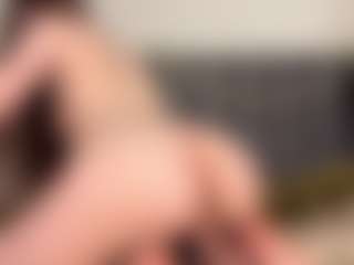 Live cam show with Amanda - Small Tits on Gym Cam Girls
