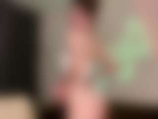 Live cam show with Amanda - No Drinking on livesuperchat.net