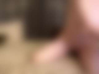 Live cam show with Amanda - No Smoking on Strip Flash - Live Sex Shows
