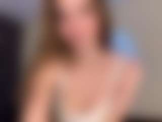 Live cam show with Amanda - Average on iamadamtest123.com