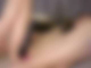 Live cam show with Amanda - Average on camwithhim.com