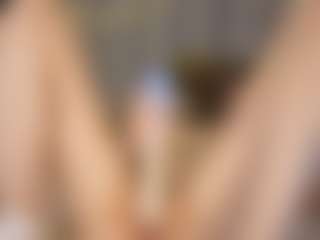 Live cam show with Amanda - Green Eyes on Camsoda