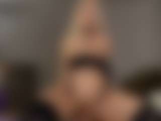 yoursecretloveee's Live Sex Cam Show