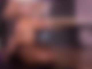 Live cam show with doseofhappiness - Petite on Dolls Live