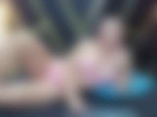 Live cam show with AGATHA-FIT - Mature on Latina Girls