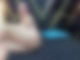 Live cam show with AGATHA-FIT - Double Penetration on EXY