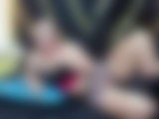 AGATHA-FIT MILF webcam performer live streaming