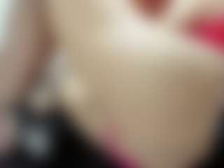 Show de cam en vivo con AGATHA-FIT - Double Penetration en Camsoda