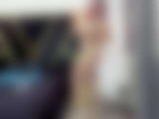 AGATHA-FIT MILF webcam performer live streaming