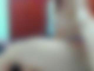 Live cam show with AGATHA-FIT - Athletic MILF on Dolls Live