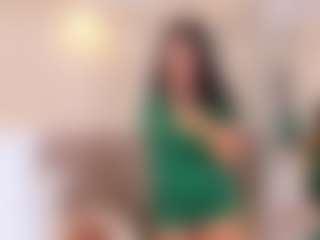 Live cam show with CathaWheels - Facial on Camsoda