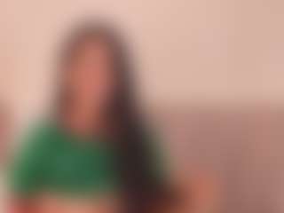 Live cam show with CathaWheels - Facial on Camiplay Live