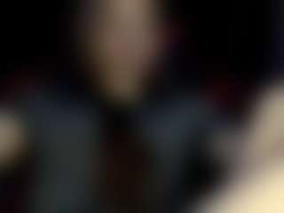 Live cam show with Cleo - Petite on Spunkpage