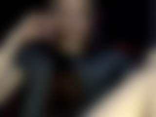 Live cam show with Cleo - Striptease on googirlz