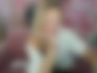 AlinaMoor's Live Sex Cam Show