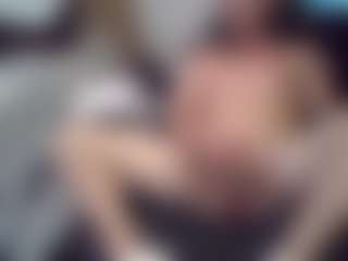 alittlehung's Live Sex Cam Show