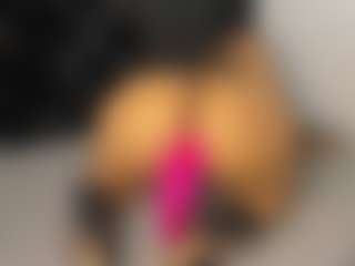 Camila's Live Sex Cam Show