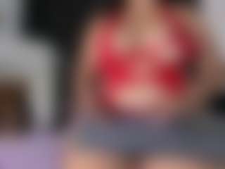 Live cam show with Camila - Teen (18+) on eurowanks.com