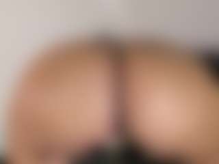 Camila's Live Sex Cam Show