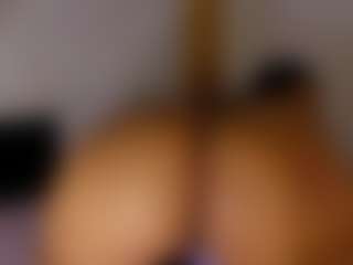 Live cam show with Camila - BBW on madthumbs