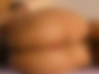 Live cam show with Camila - Big Tits on AdultVida.com