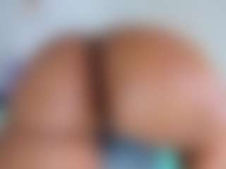 Live cam show with Camila - Latina on CamClone | colombia